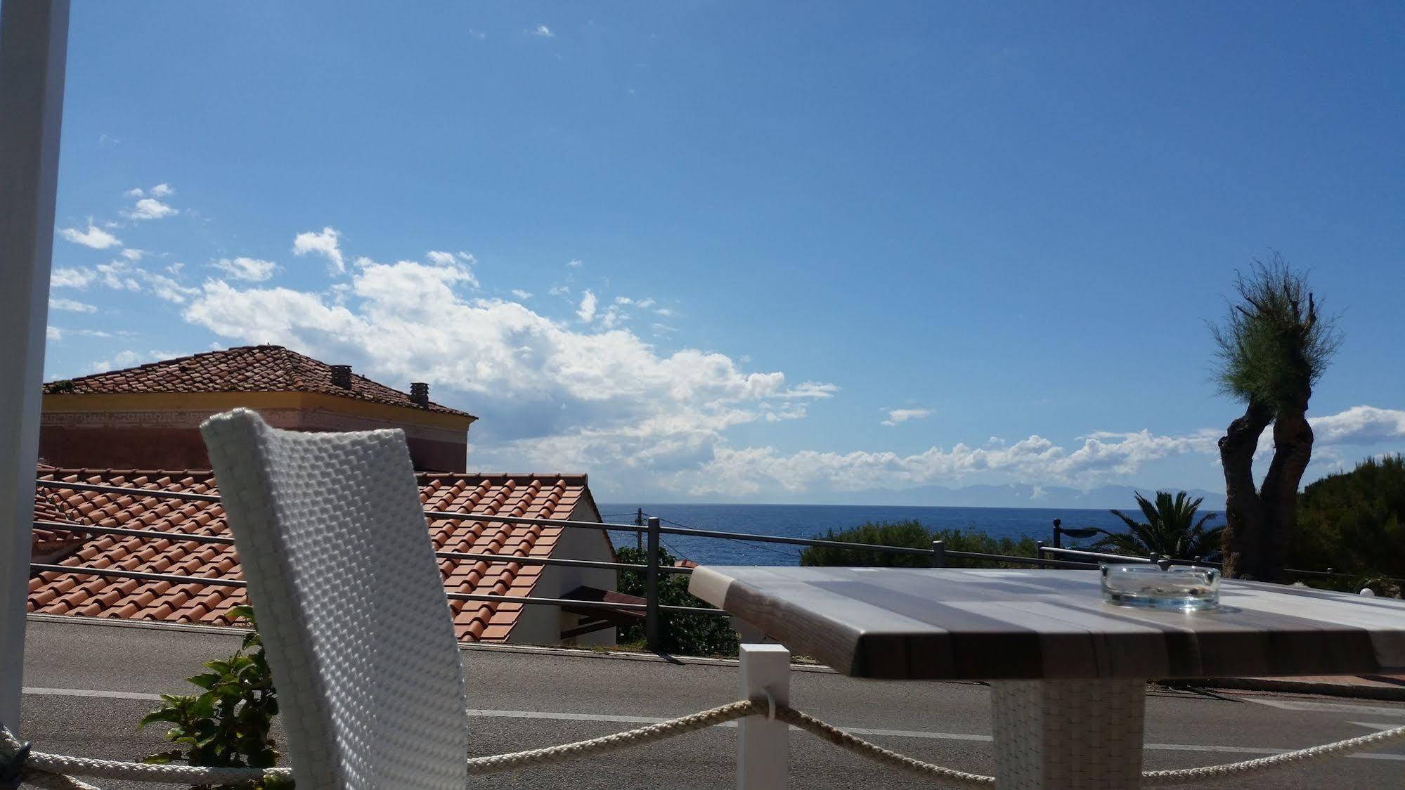 Hotel Il Perseo Chiessi Екстер'єр фото